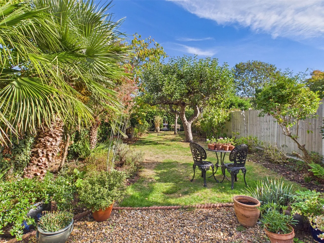 Percy Road, Hampton, TW12, photo 2