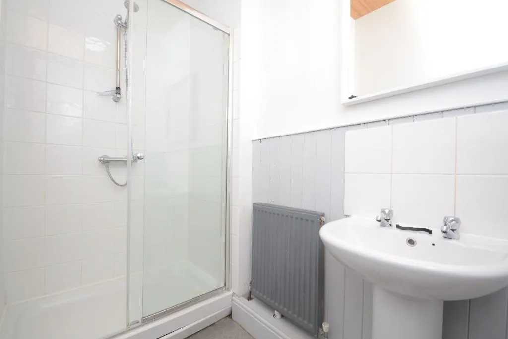 Argyle Avenue, Victoria Park, M14, photo 15