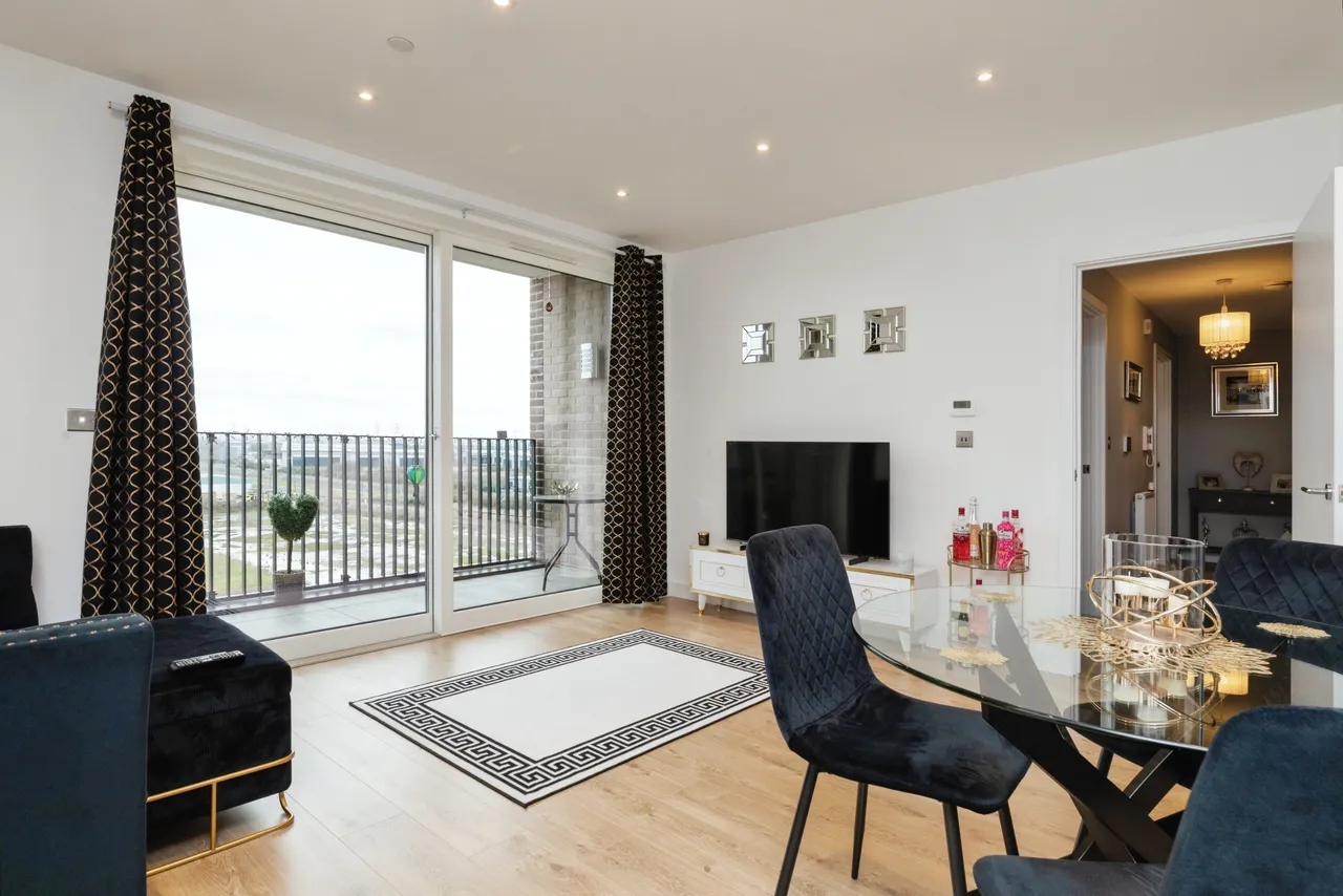 Halewood Way, Rainham, RM13, photo 2
