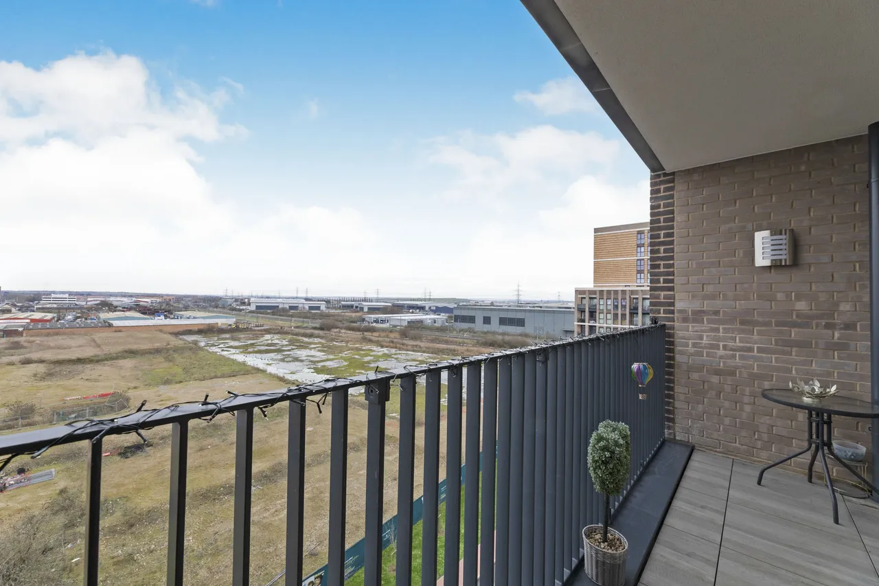 Halewood Way, Rainham, RM13, photo 14
