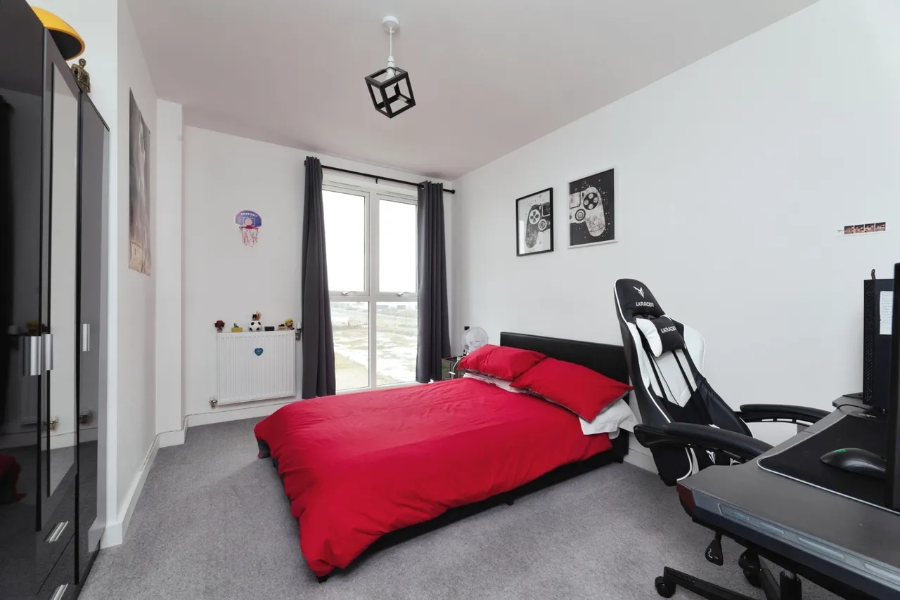 Halewood Way, Rainham, RM13, photo 10