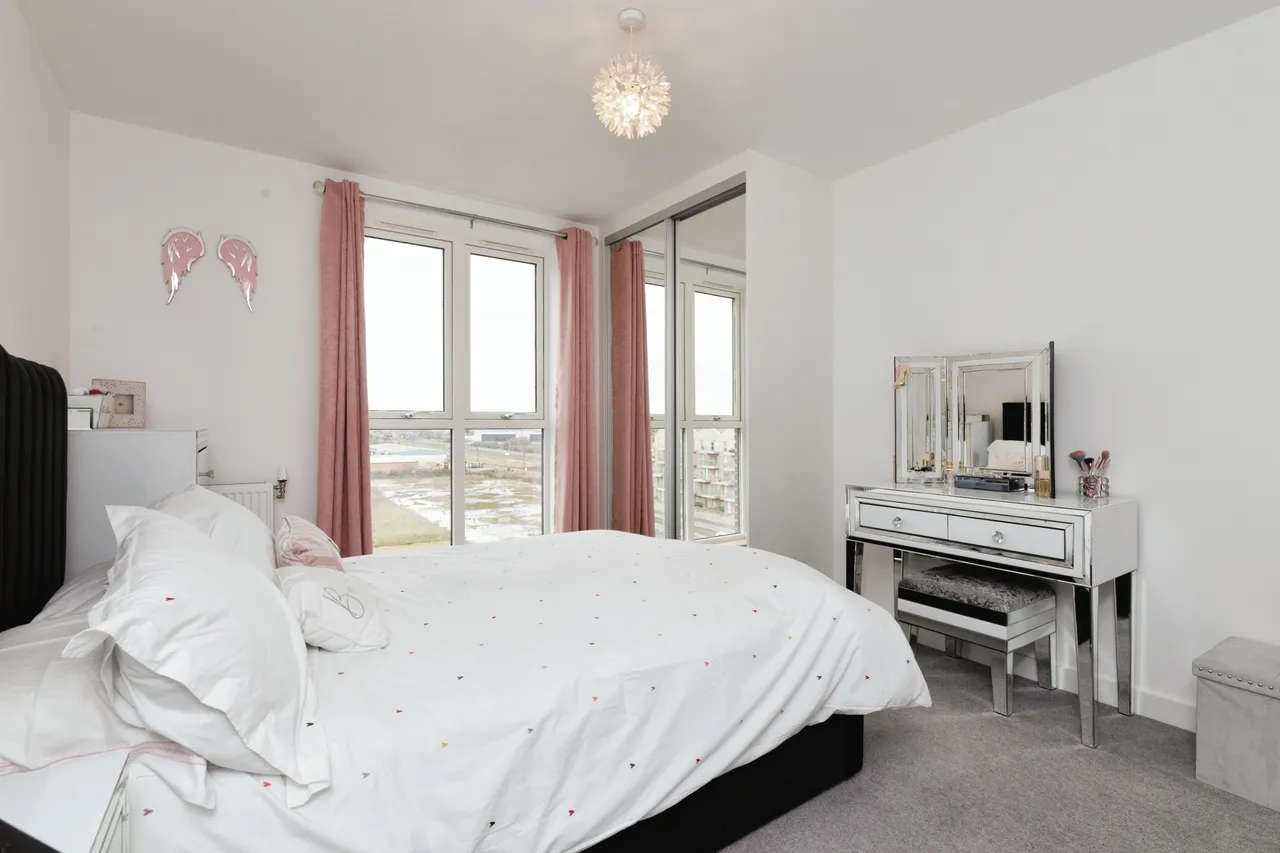 Halewood Way, Rainham, RM13, photo 8