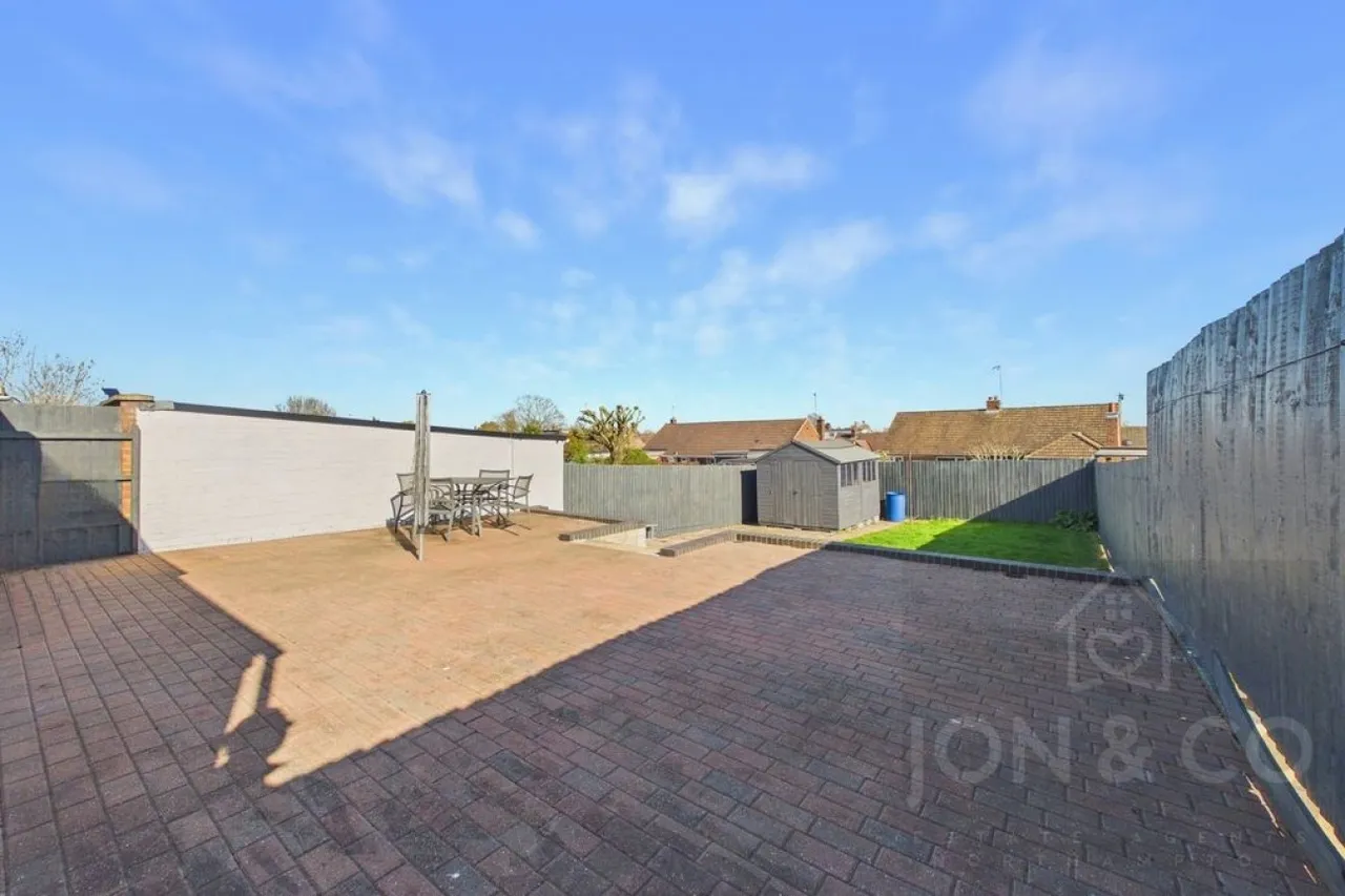 Longmynd Drive, Duston, NN5, photo 13