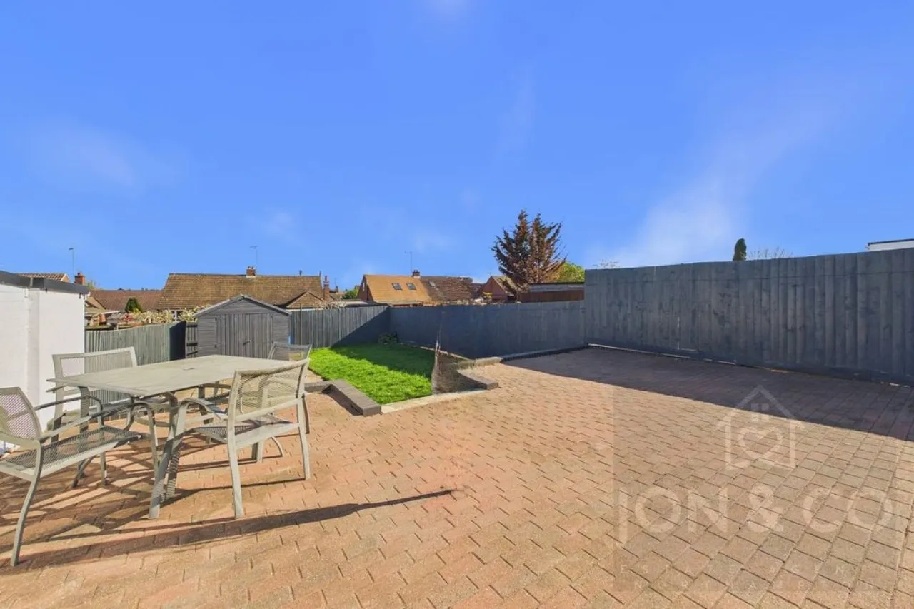 Longmynd Drive, Duston, NN5, photo 12