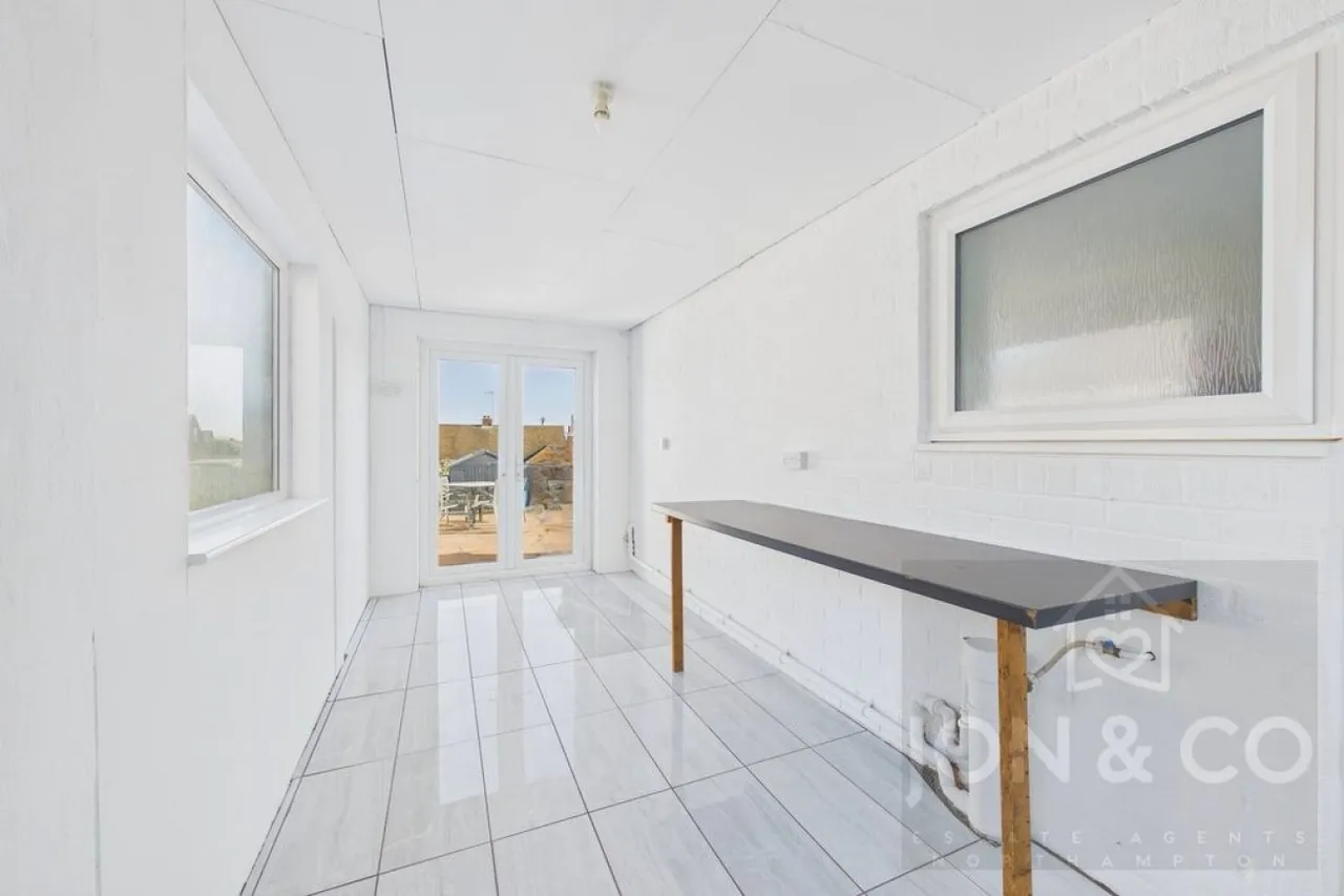 Longmynd Drive, Duston, NN5, photo 6