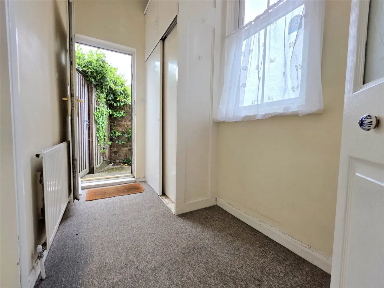 Sparsholt Road, Barking, IG11, photo 8