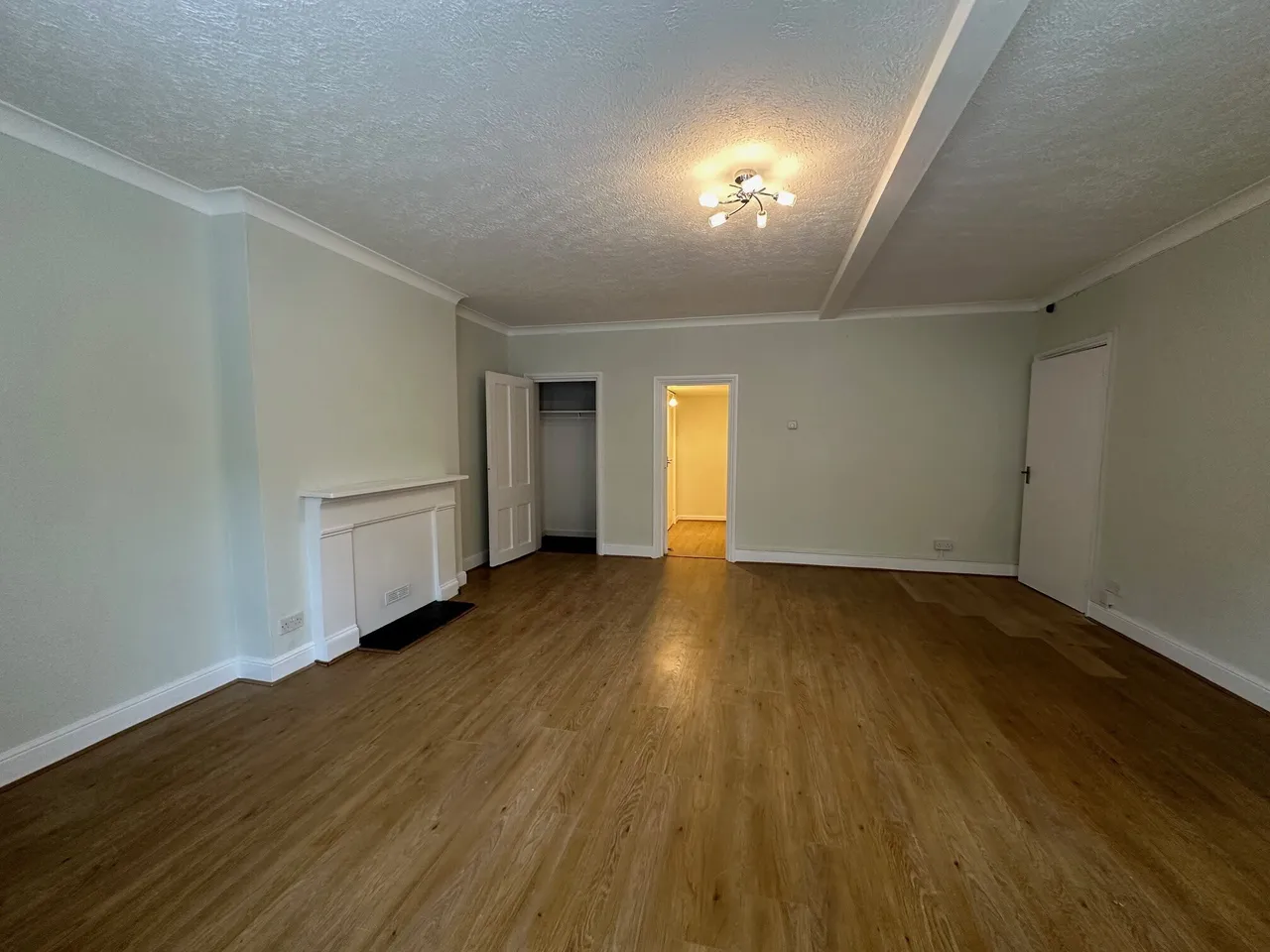 Second Avenue, BN3, photo 5