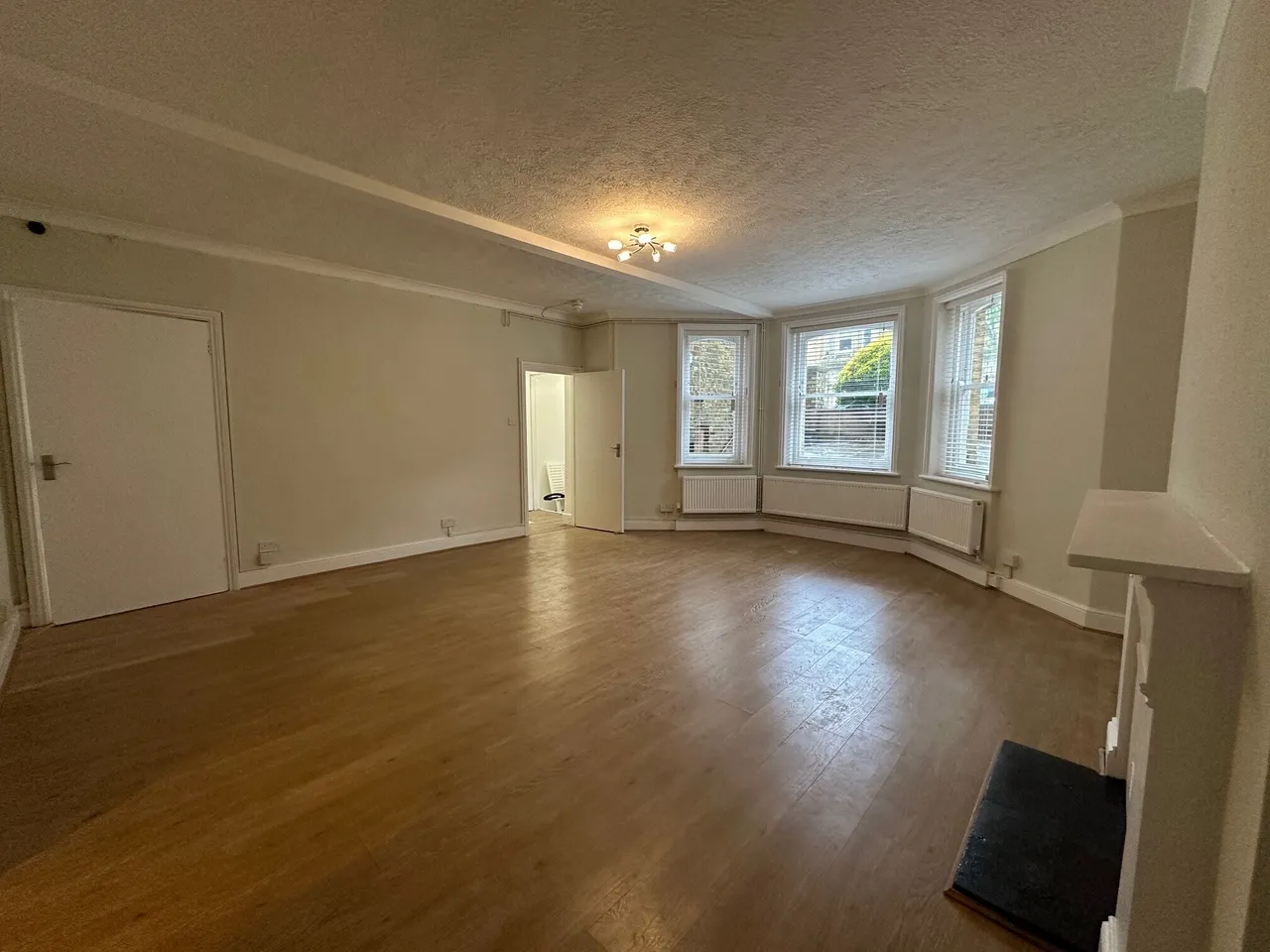 Second Avenue, BN3, photo 6
