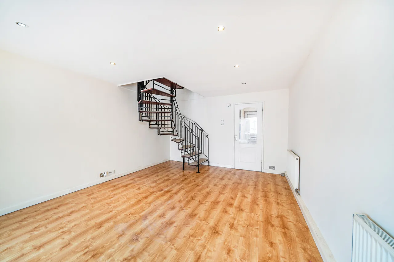 Lees Road, Uxbridge, UB8, photo 11
