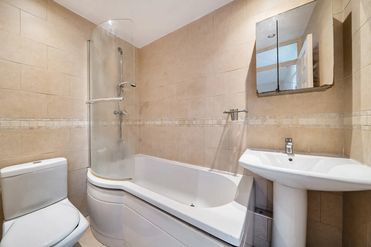 Lees Road, Uxbridge, UB8, photo 8
