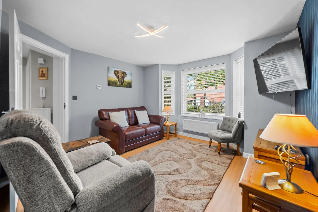 Flat 1, Pembroke Apartments Templeton Drive, Warrington, Fearnhead, WA2 0WW, photo 6