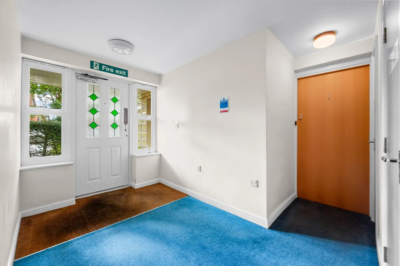 Flat 1, Pembroke Apartments Templeton Drive, Warrington, Fearnhead, WA2 0WW, photo 5