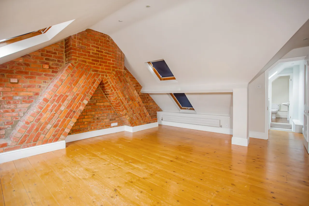George Lane, Marlborough, SN8, photo 2