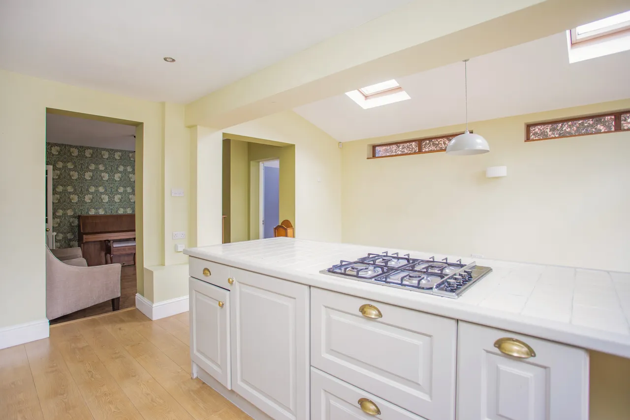 George Lane, Marlborough, SN8, photo 6