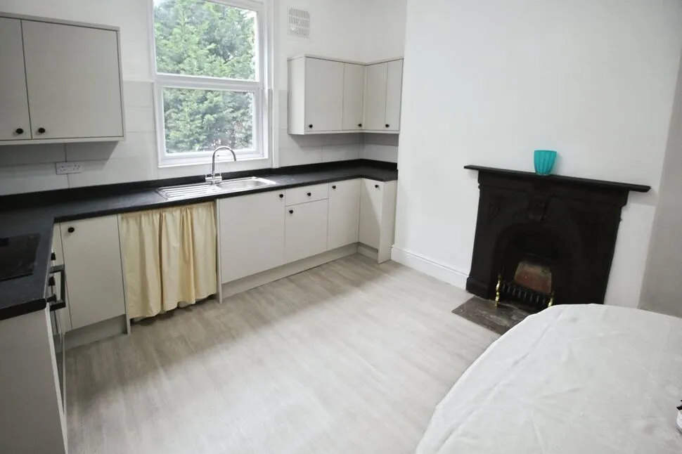 Stafford Road, Sheffield, S2, photo 4