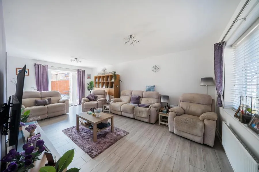Redcar Road, Bicester, OX26, photo 5