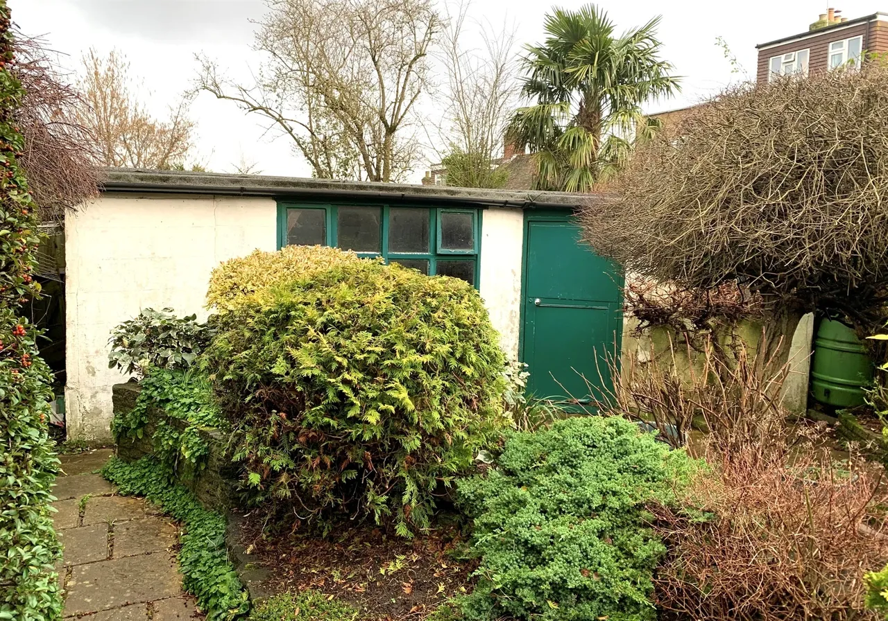 Cedar Park Road, Enfield, EN2, photo 14