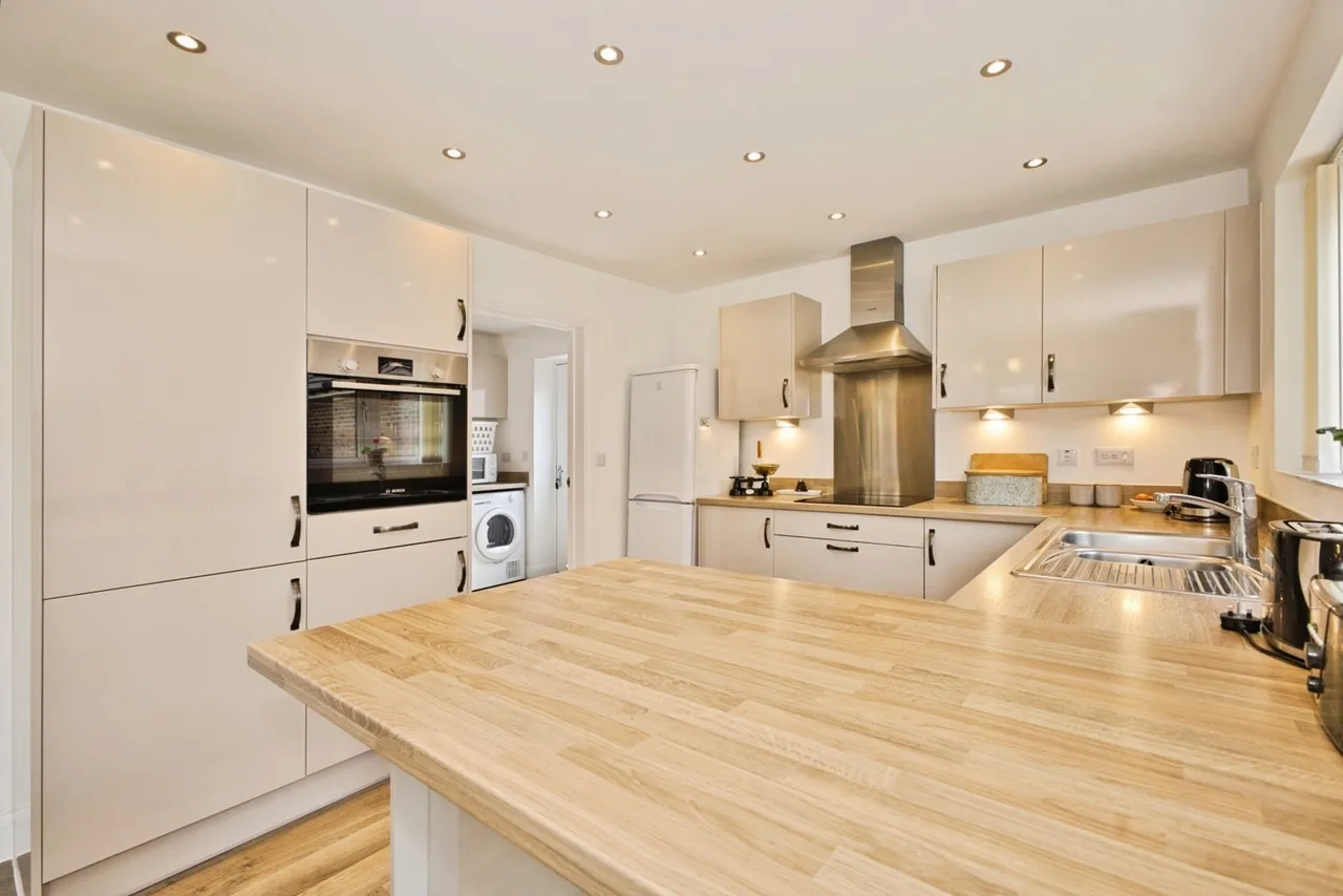 Angels Way, Milborne Port, DT9, photo 2
