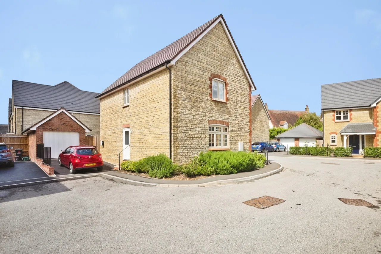 Angels Way, Milborne Port, DT9, photo 13
