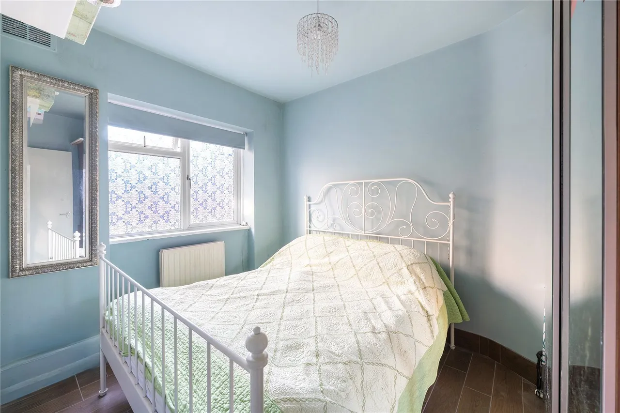 Latchmere Road, Battersea, SW11, photo 3