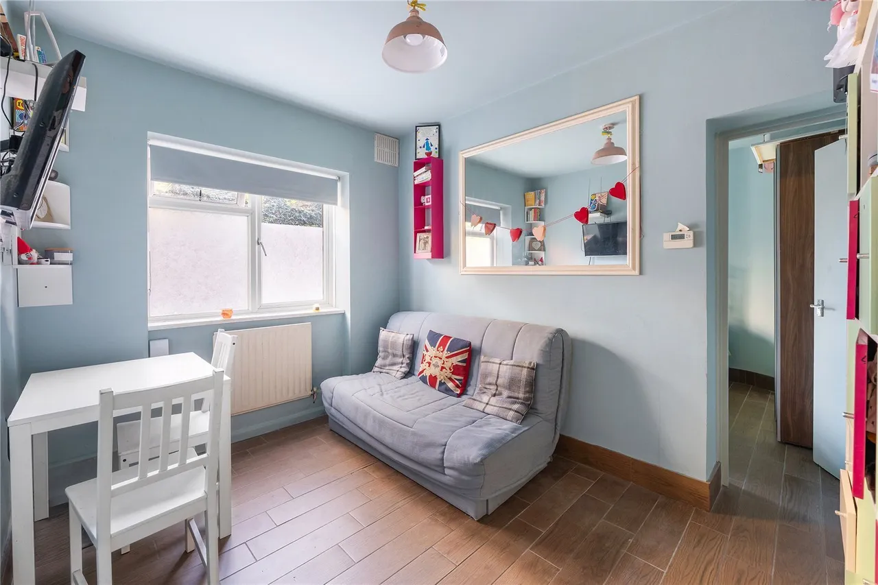 1 bed flat for sale — Latchmere Road, Battersea, SW11
