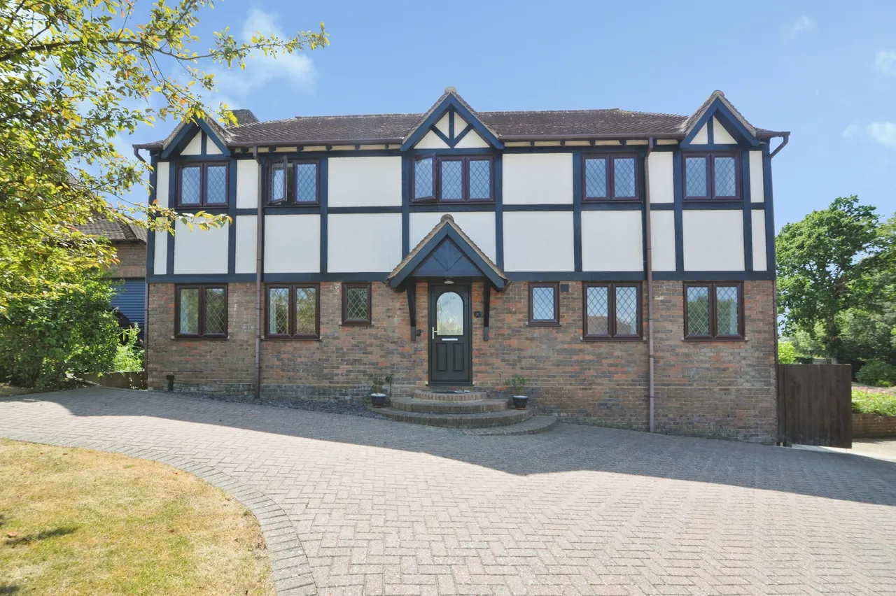 Weald View, Staplecross, Robertsbridge, photo 3