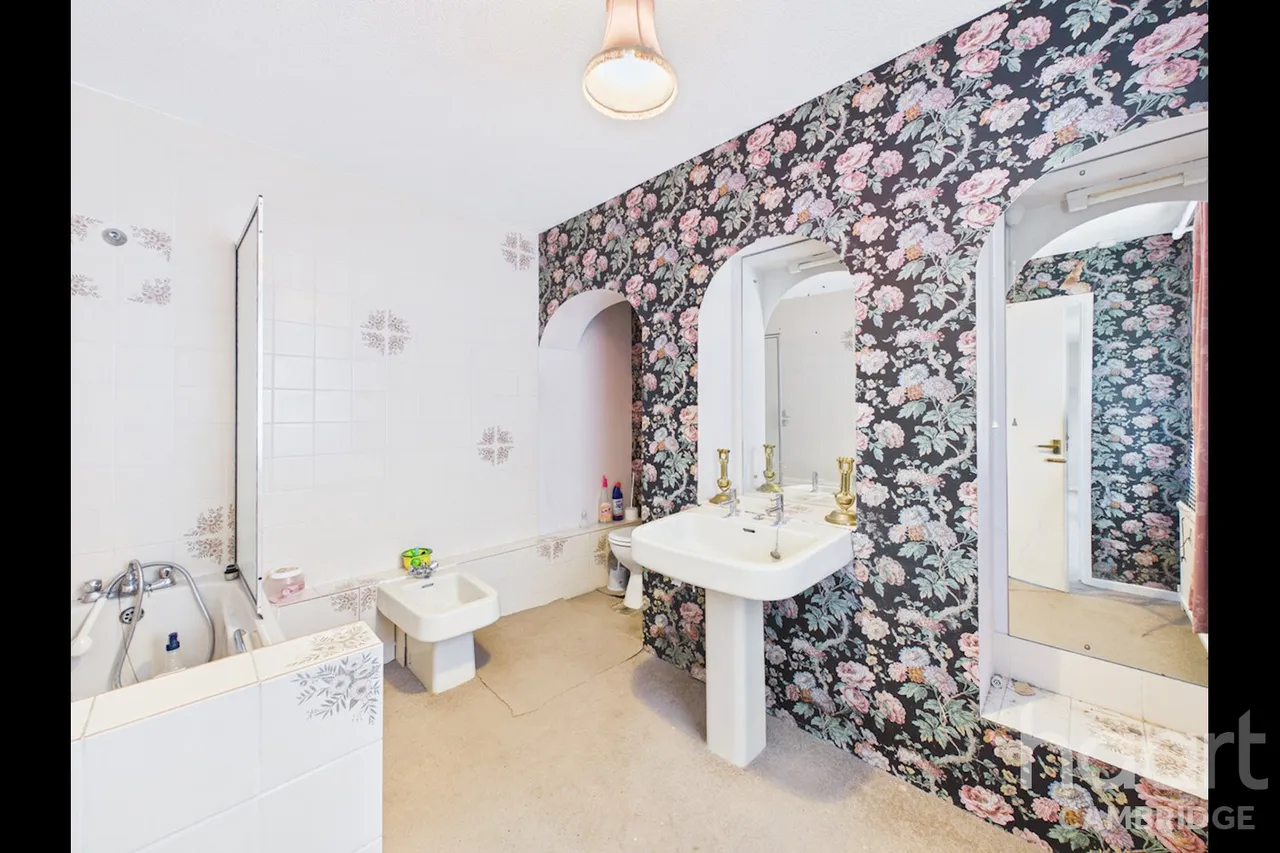 High Street, Whittlesford, CB22, photo 28
