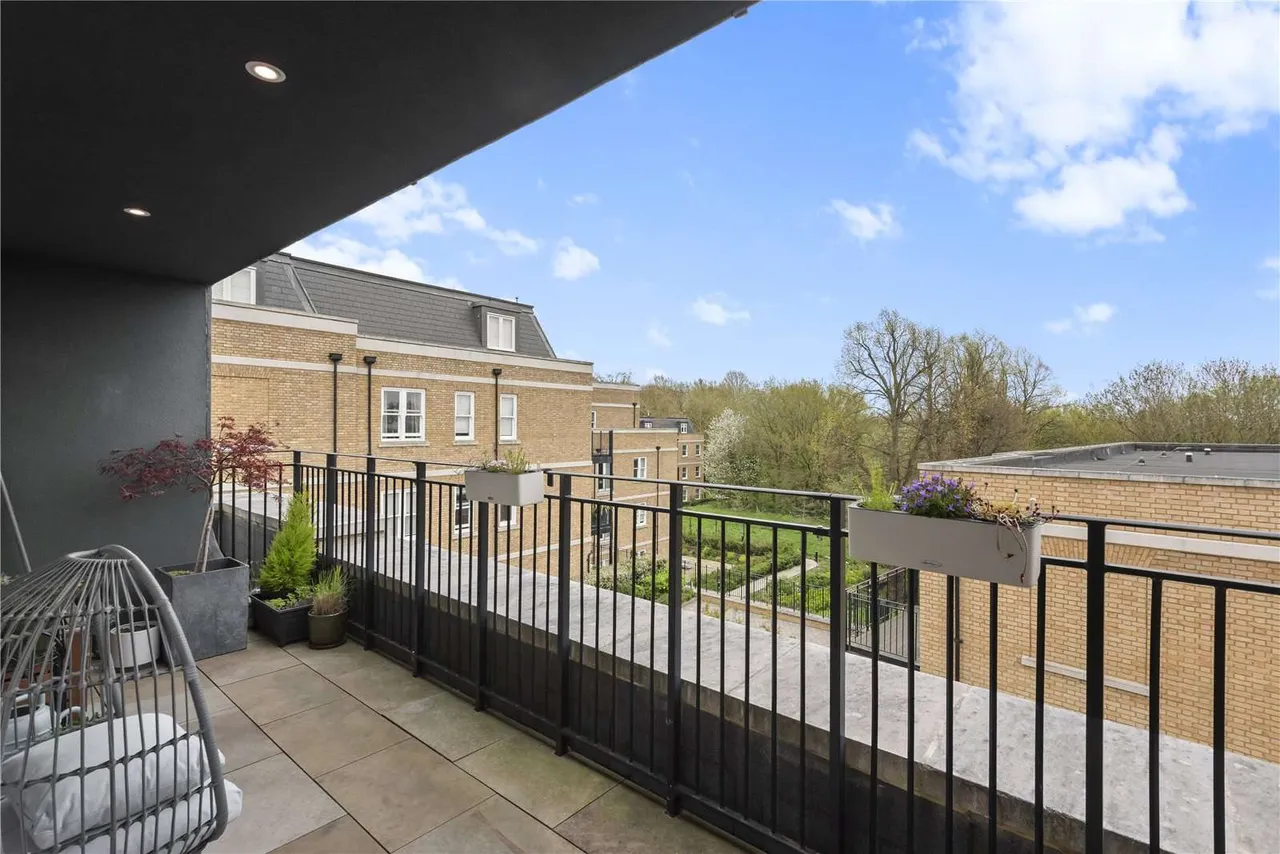 Atkinson Close, Wimbledon, London, SW20 0BF, photo 4