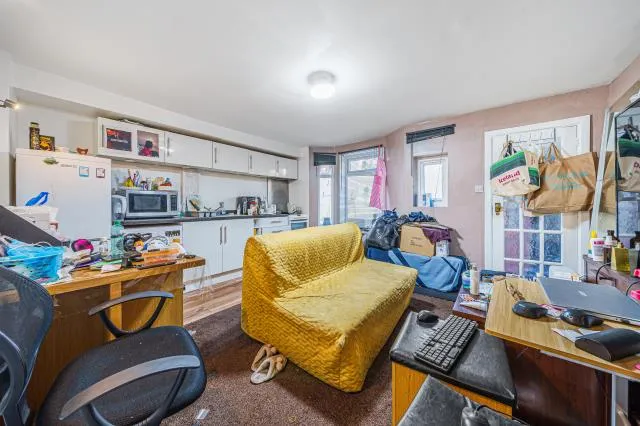 Hencroft Street South, Slough, SL1, photo 6
