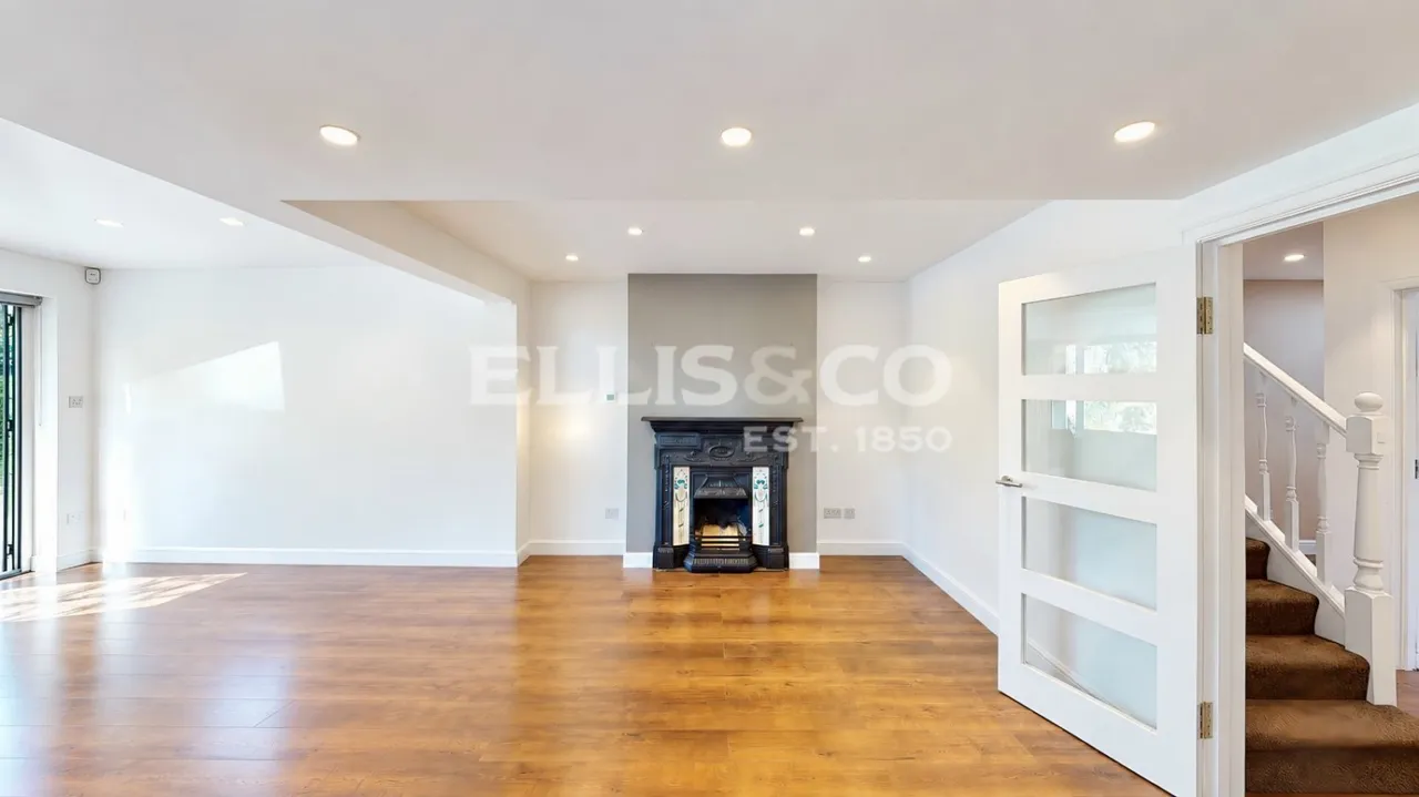 Oaklands Avenue, Watford, WD19, photo 11