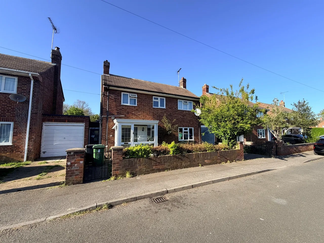 3 bed house for sale — Gildenburgh Avenue, PETERBOROUGH