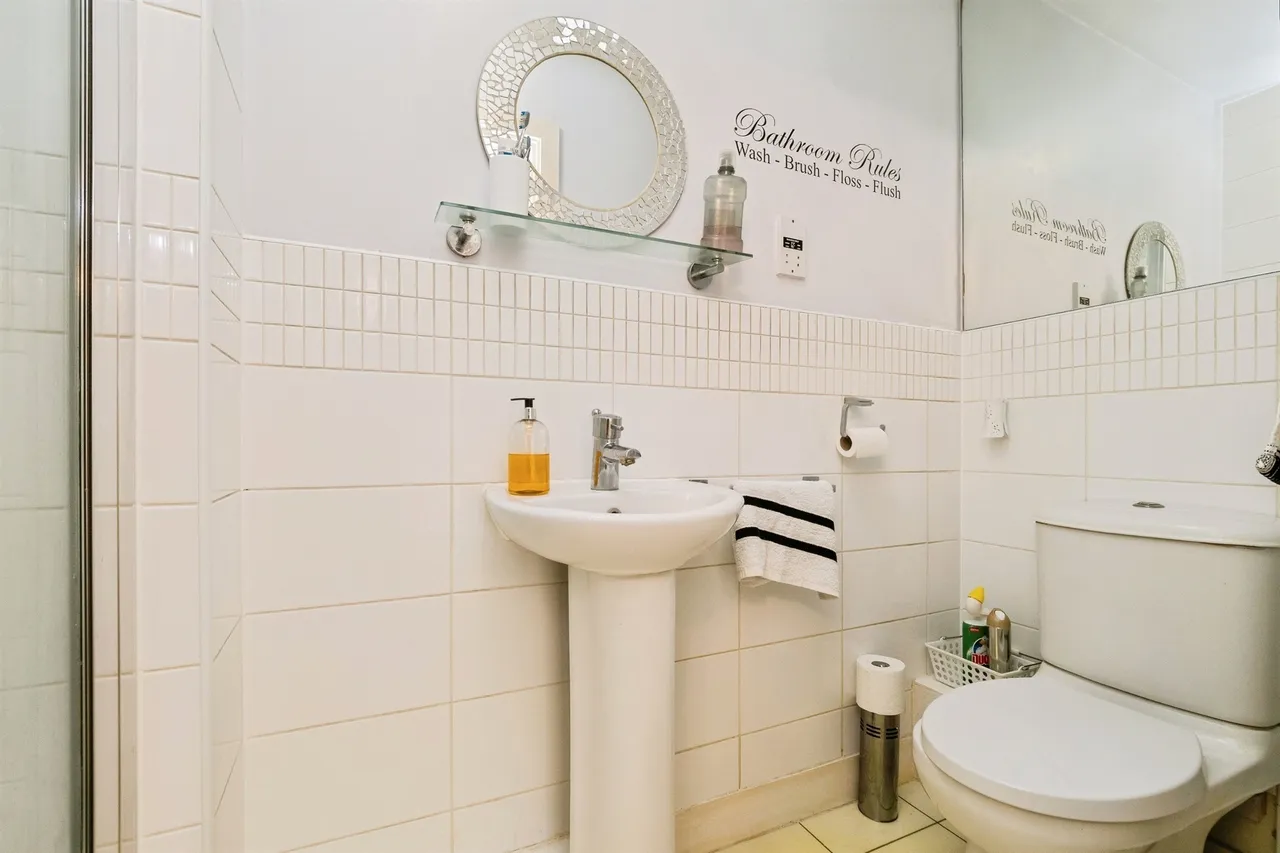 Hyde Close, Romford, RM1, photo 6