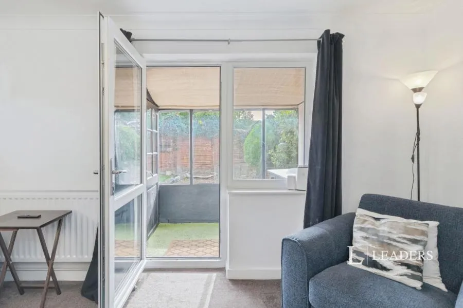 Penney Close, Wigston, LE18, photo 2