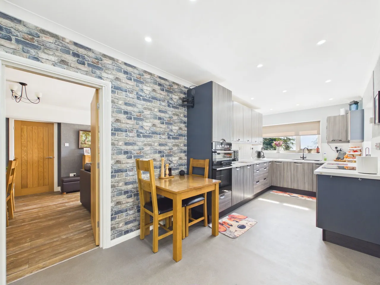 Pinewood Road, Ashley Heath, TF9, photo 13