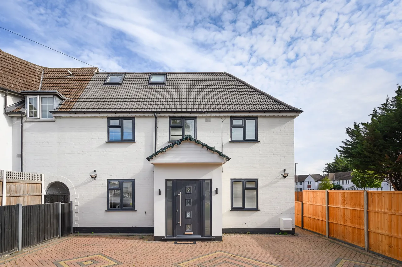 4 bed house to rent, London, N12