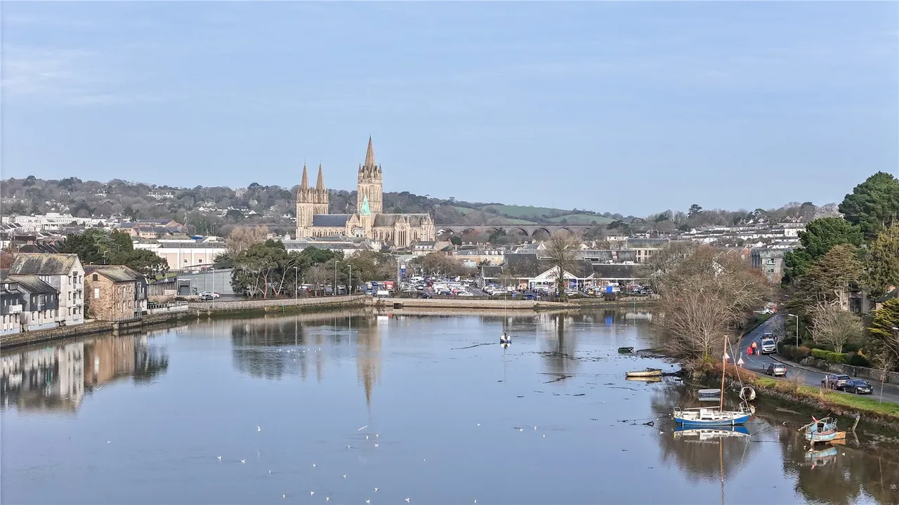 Higher Newham Farm, Truro, TR1, photo 8