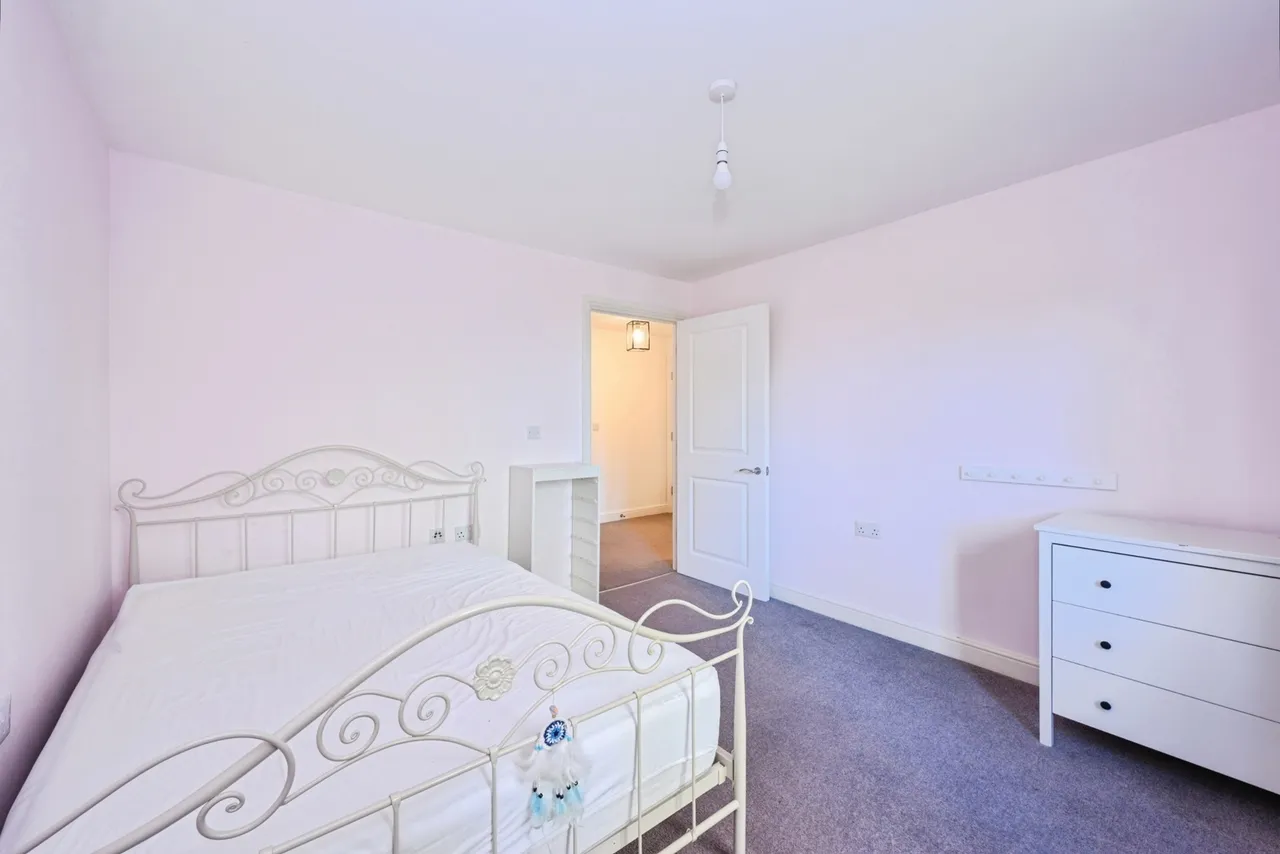 Whitepost Hill, Redhill, RH1, photo 14