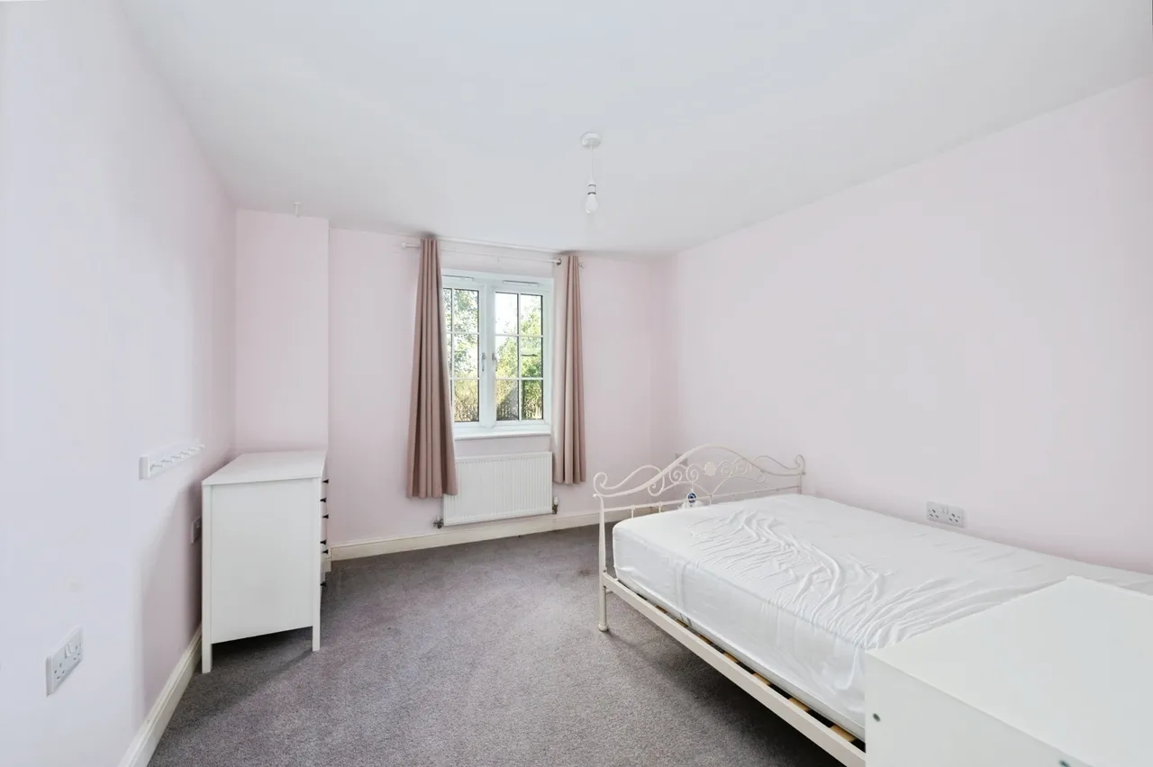 Whitepost Hill, Redhill, RH1, photo 8