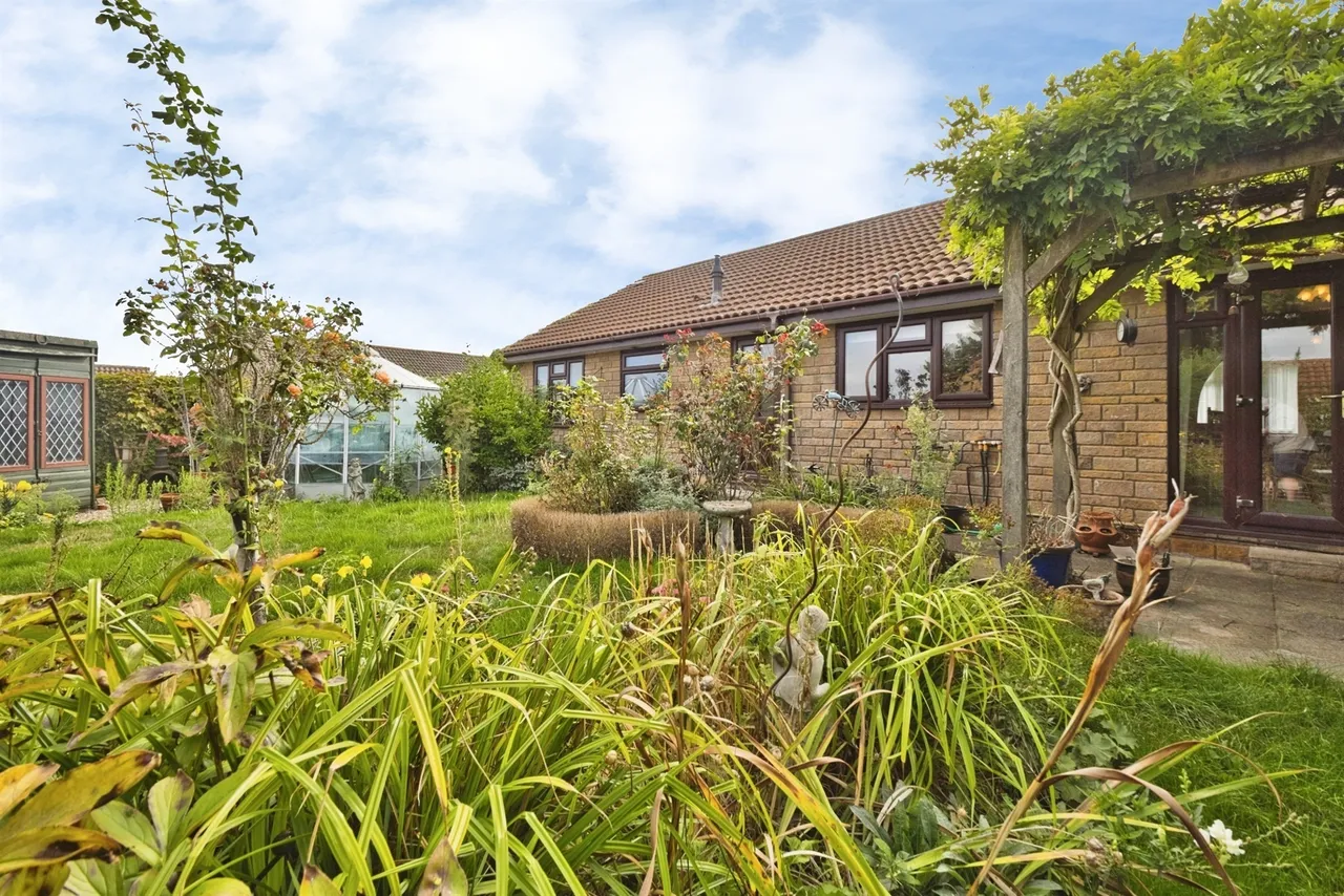 Fox Meadows, Crewkerne, TA18, photo 14