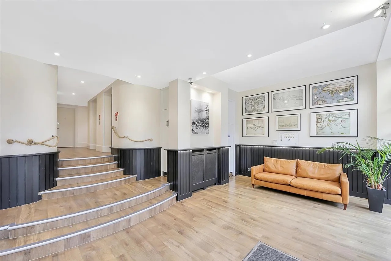Burrells Wharf Square, London, E14 3TW, photo 14