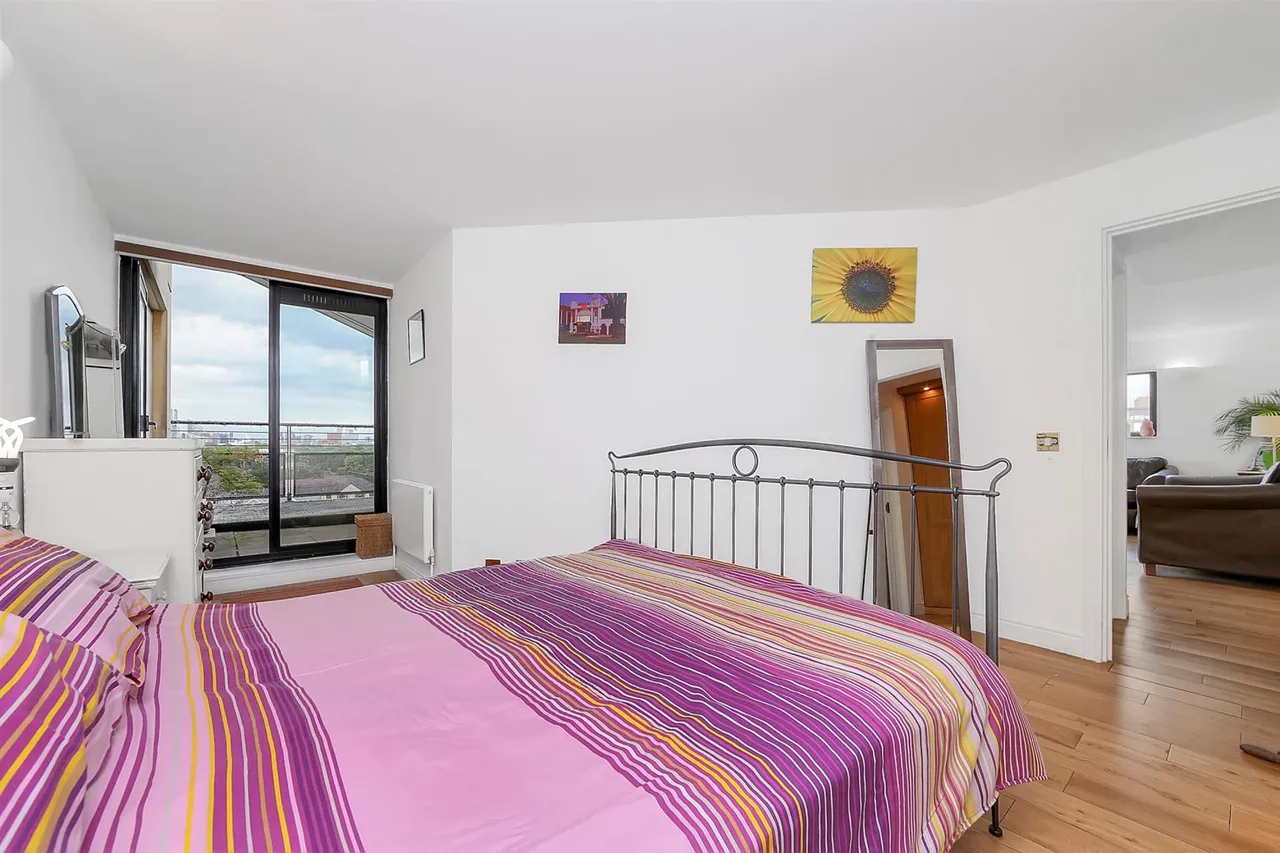 Burrells Wharf Square, London, E14 3TW, photo 5