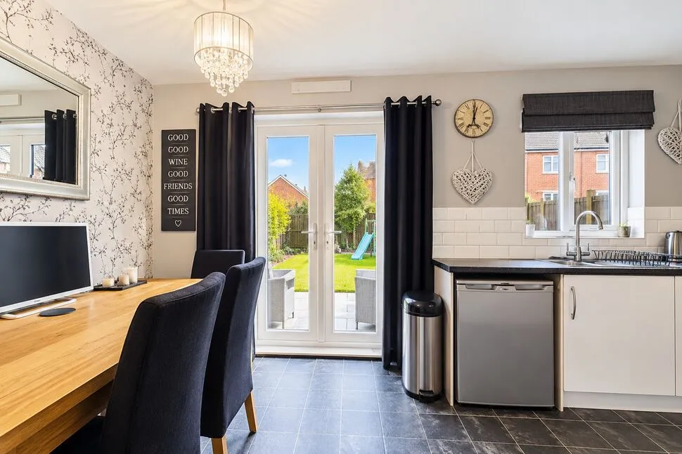 Hainsworth Park, Hull, HU6, photo 5