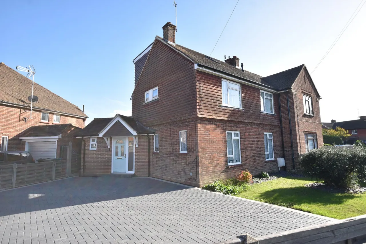 3 bed house for sale, Horley Row, Horley, RH6