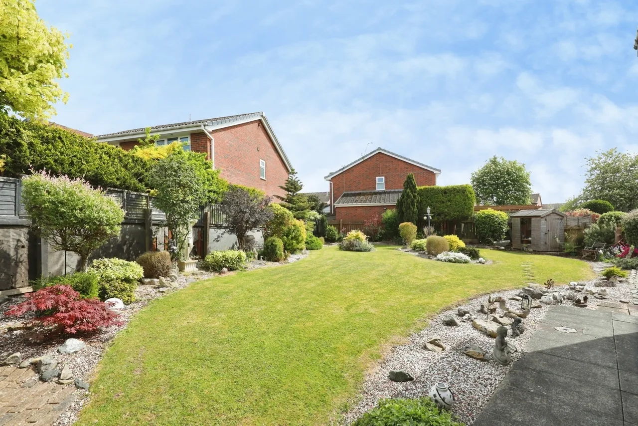 Wellcroft Close, Crewe, Cheshire, CW2, photo 14