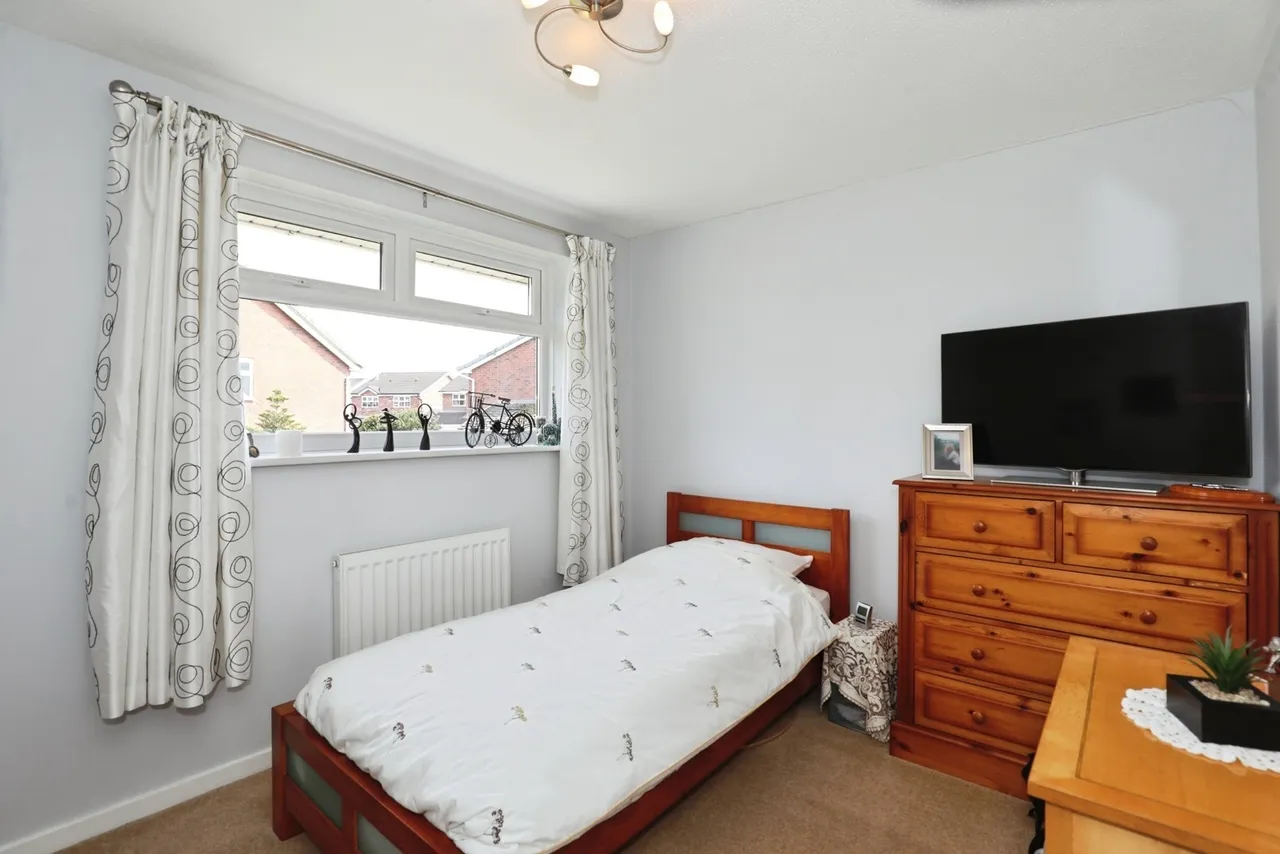 Wellcroft Close, Crewe, Cheshire, CW2, photo 12