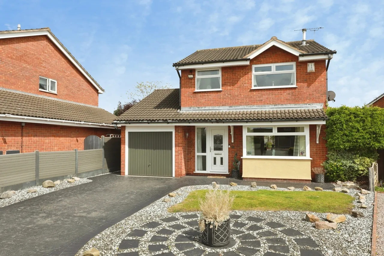 Wellcroft Close, Crewe, Cheshire, CW2, photo 18
