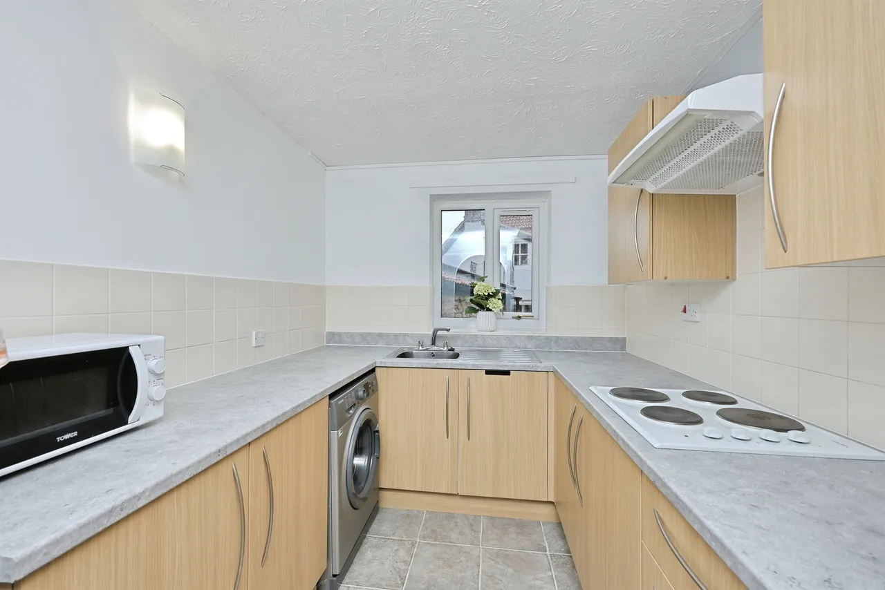 Middleton Court, Wymondham, photo 2