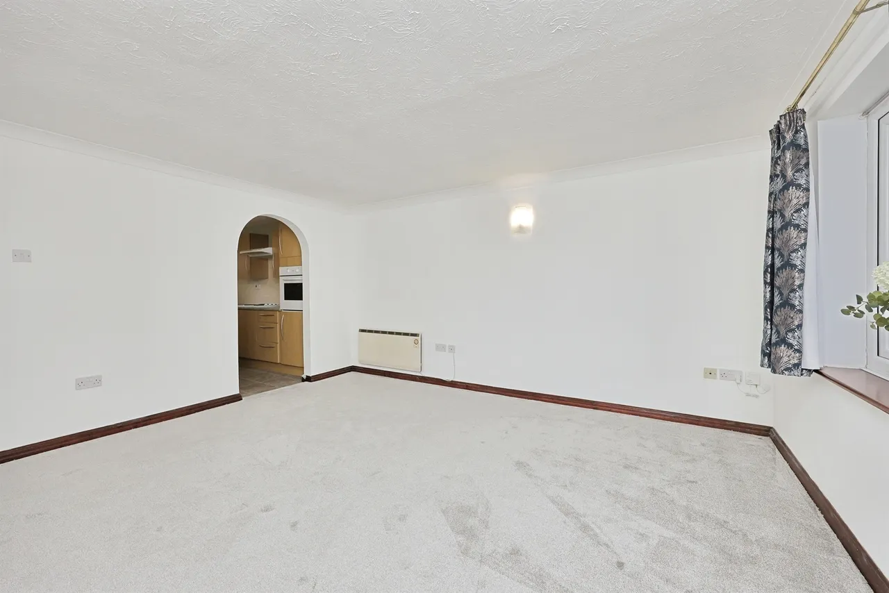 Middleton Court, Wymondham, photo 6