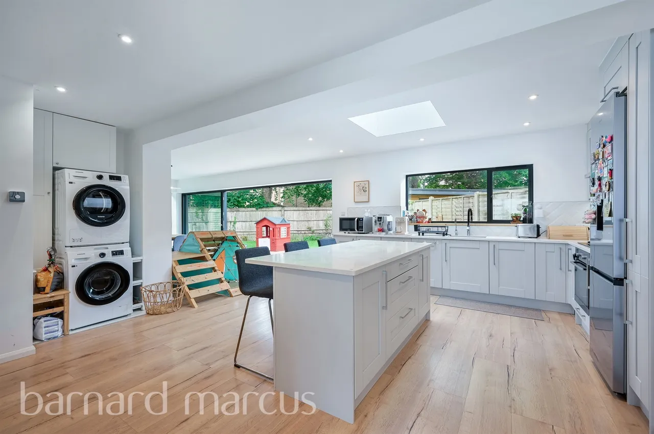 Barton Green, New Malden, KT3, photo 12