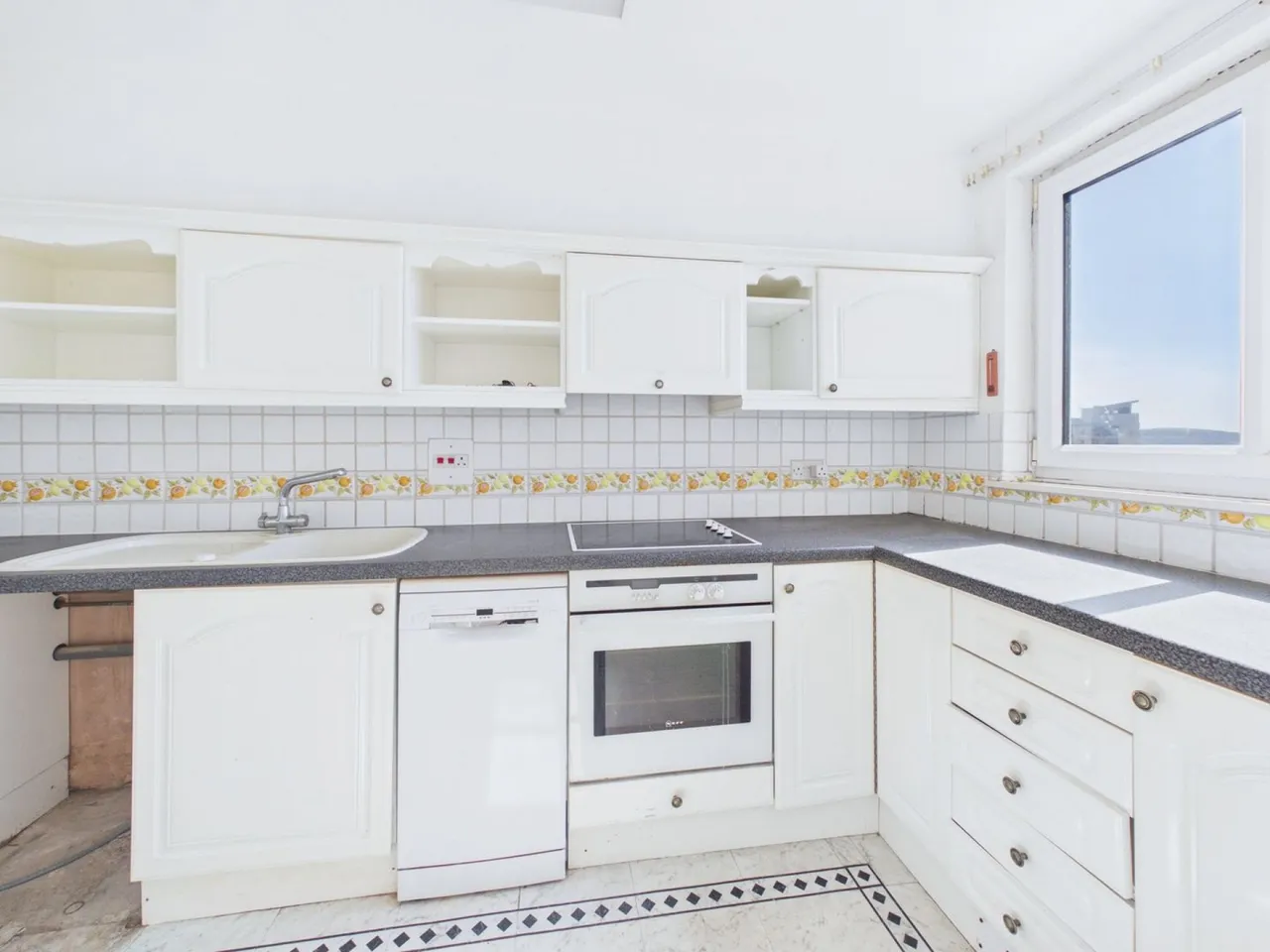 Knightstone Road, Weston-Super-Mare, BS23, photo 4